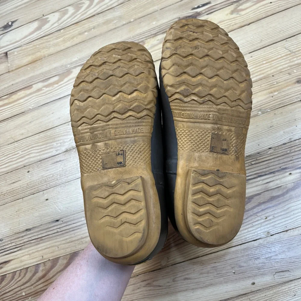 Cabelas Men 9D Thinsulate Insulated Duck Shoe Leather Rubber Moccasin waterproof